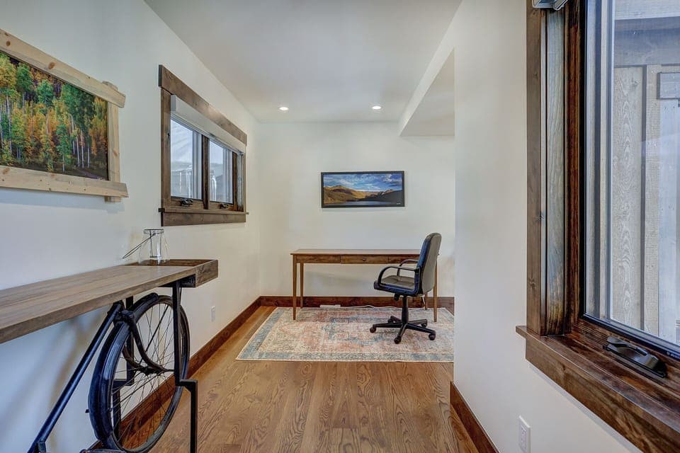 Upstairs work station