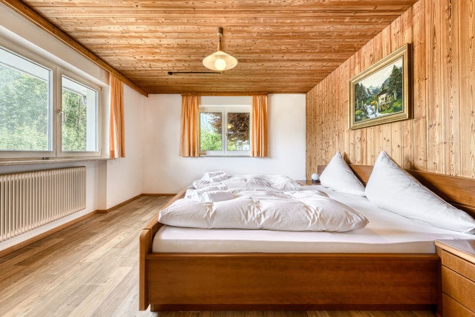 Basic Apartment | 3 bedrooms, free WiFi