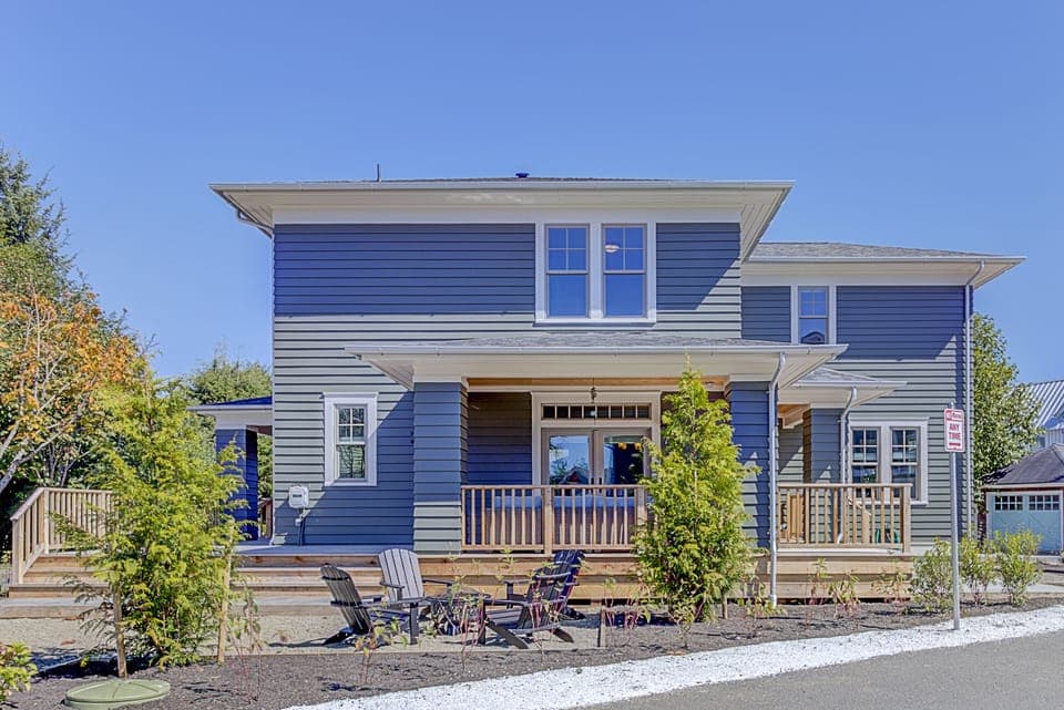 Welcome to On the Rocks