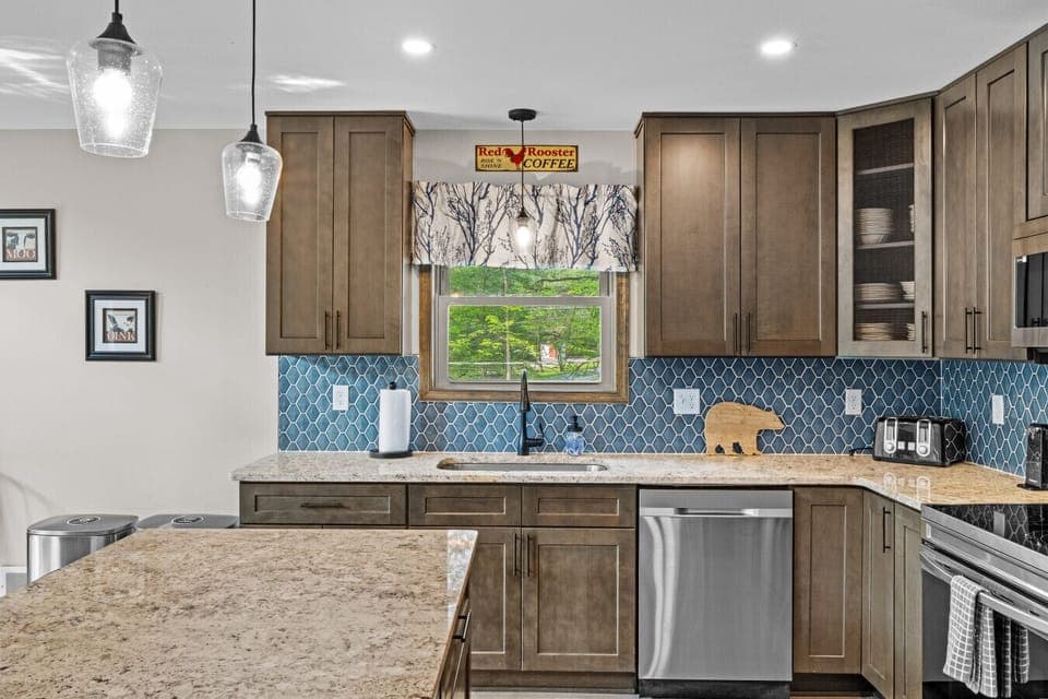 Modern Kitchen with all the Amenities including an Oven that can act as a air fryer