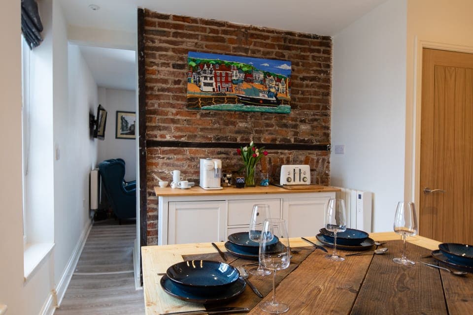 Dining area and breakfast bar, looking through into the lounge. 
