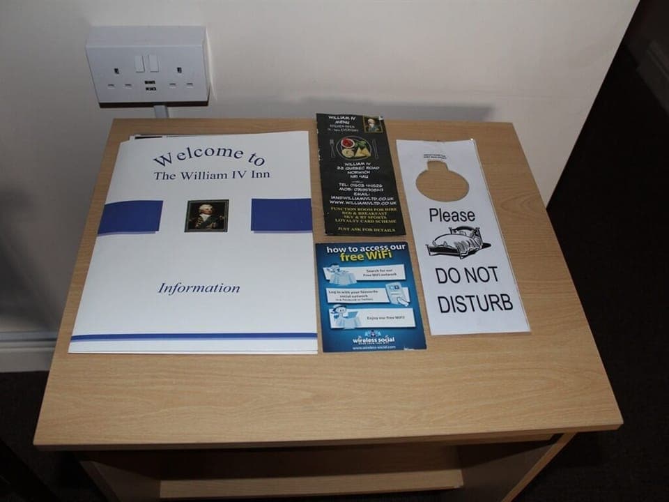 Twin Room, Ensuite (Disabled Facilities)