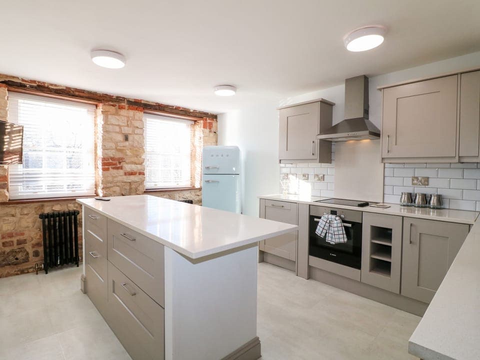 Fridge, dishwasher, electric kettle, toaster