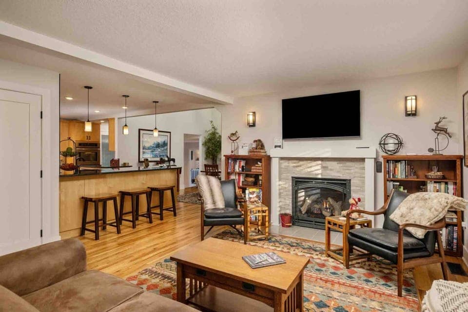 Welcome to Orchard's Hideaway. We hope we get to host you at this lovely countryside escape. Please reach out with any questions.