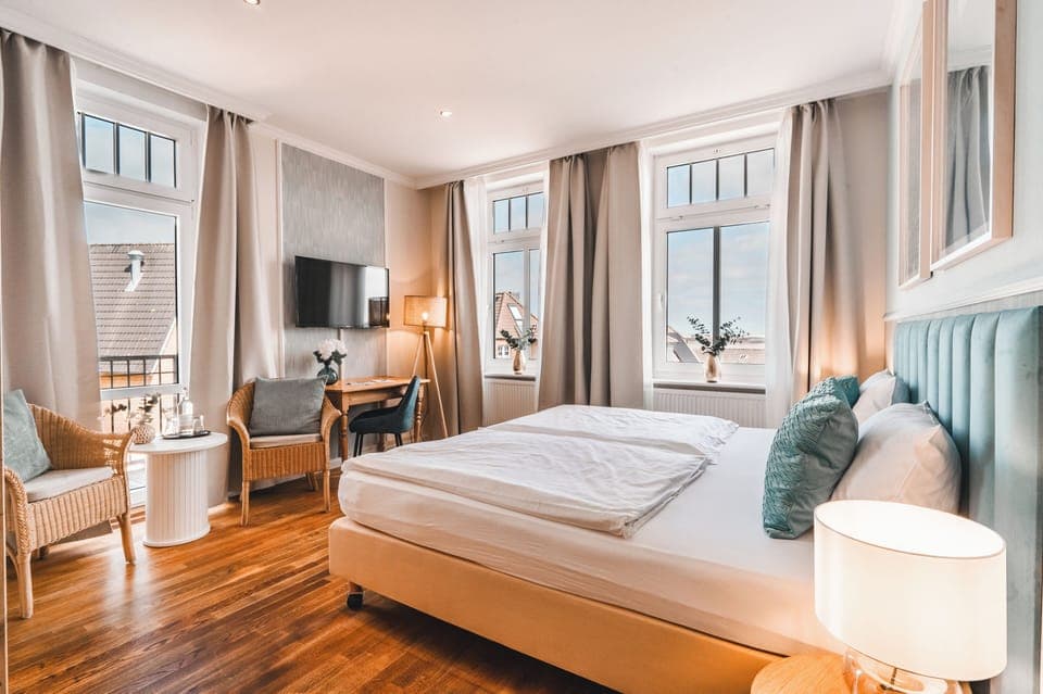 Standard Double Room | In-room safe, individually decorated, individually furnished, desk