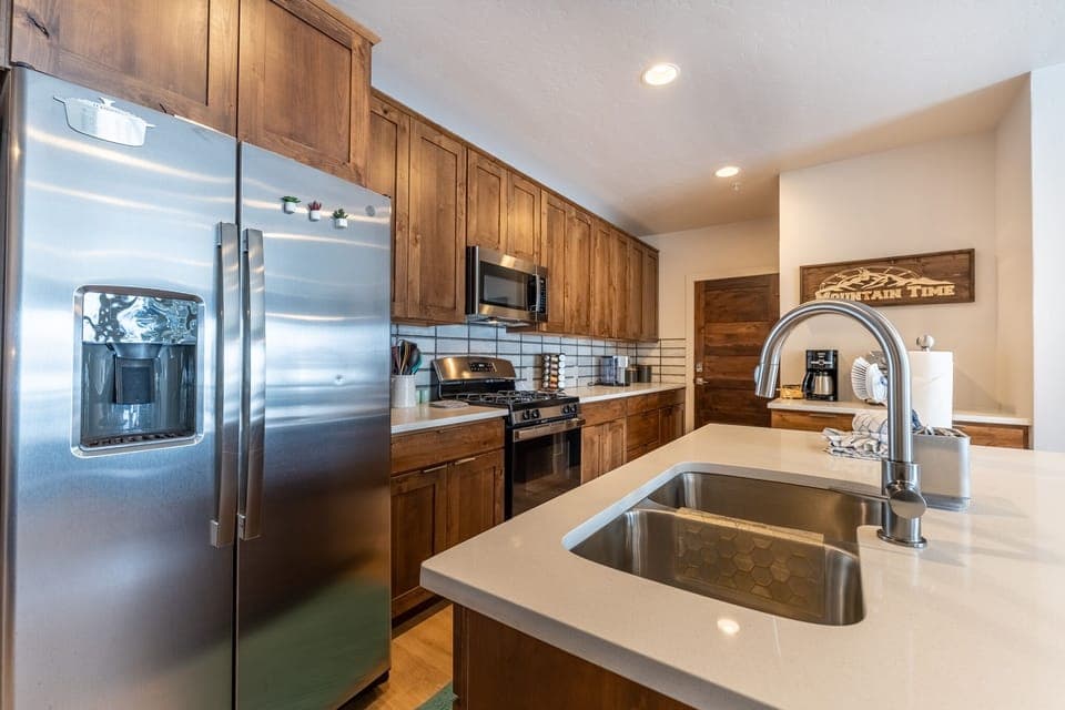 Luxury full-sized kitchen.