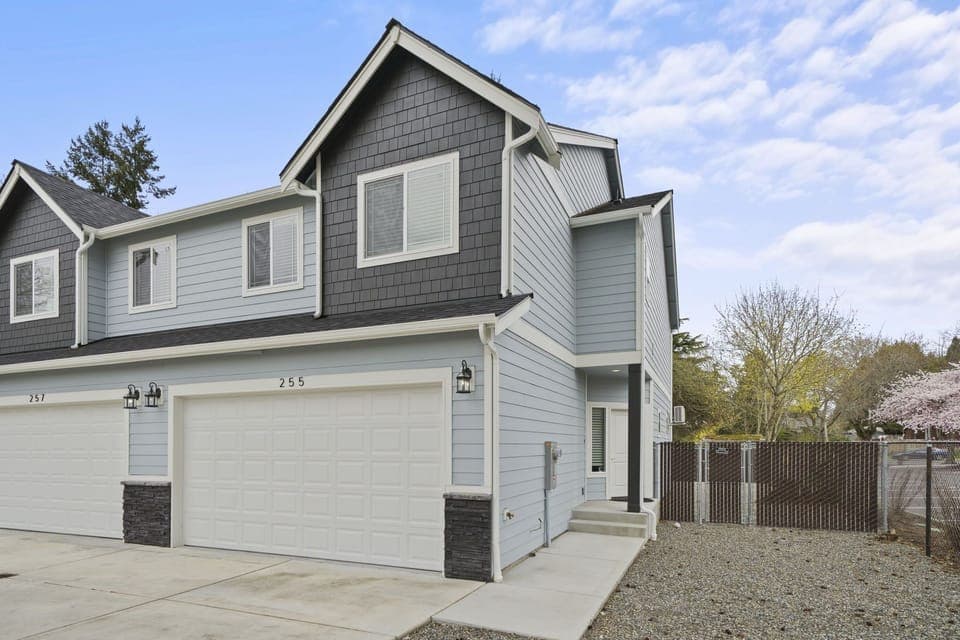 You won't be disappointed as you enter "The 255". Keyless entry and full garage.