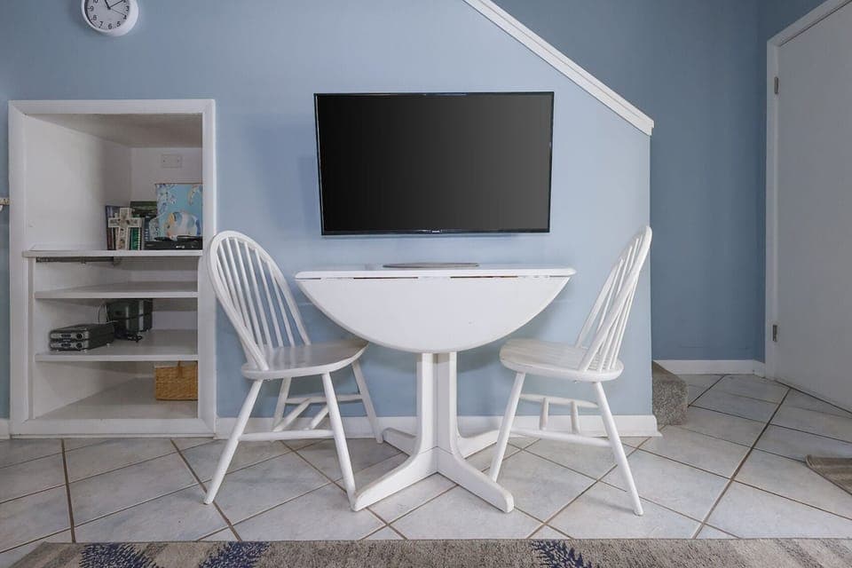 Condo, 1 Bedroom | Interior