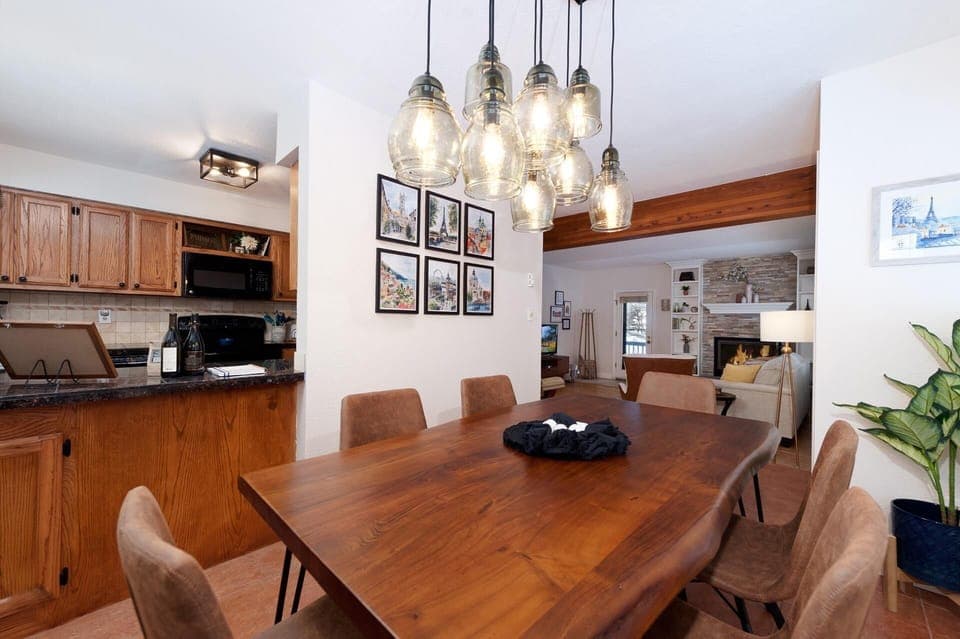 Dining Room Table with Ample Seating - Adjacent to Kitchen