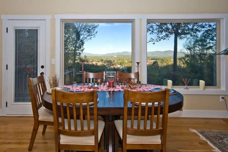 living room  place with a good view