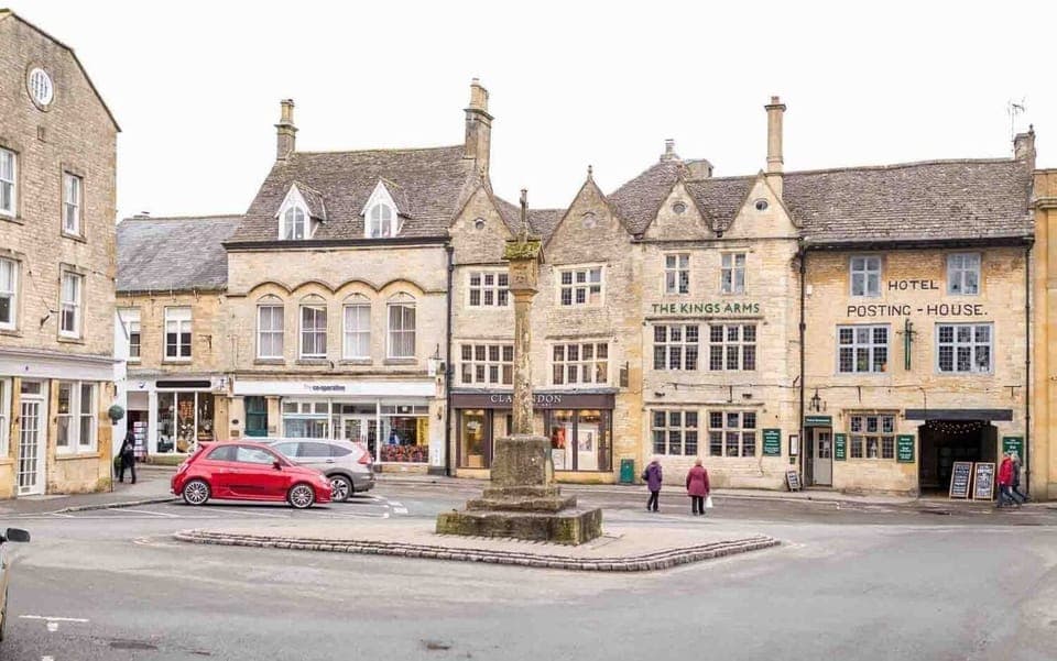 Cottage | Parking | Free self parking