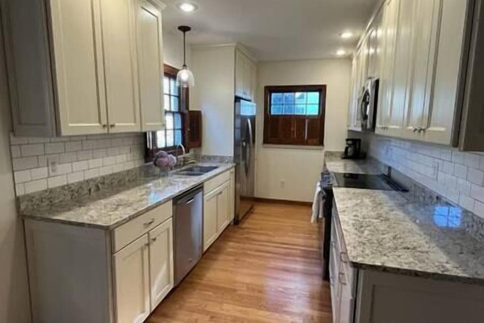 Well stocked kitchen to prepare your own meals during your stay.