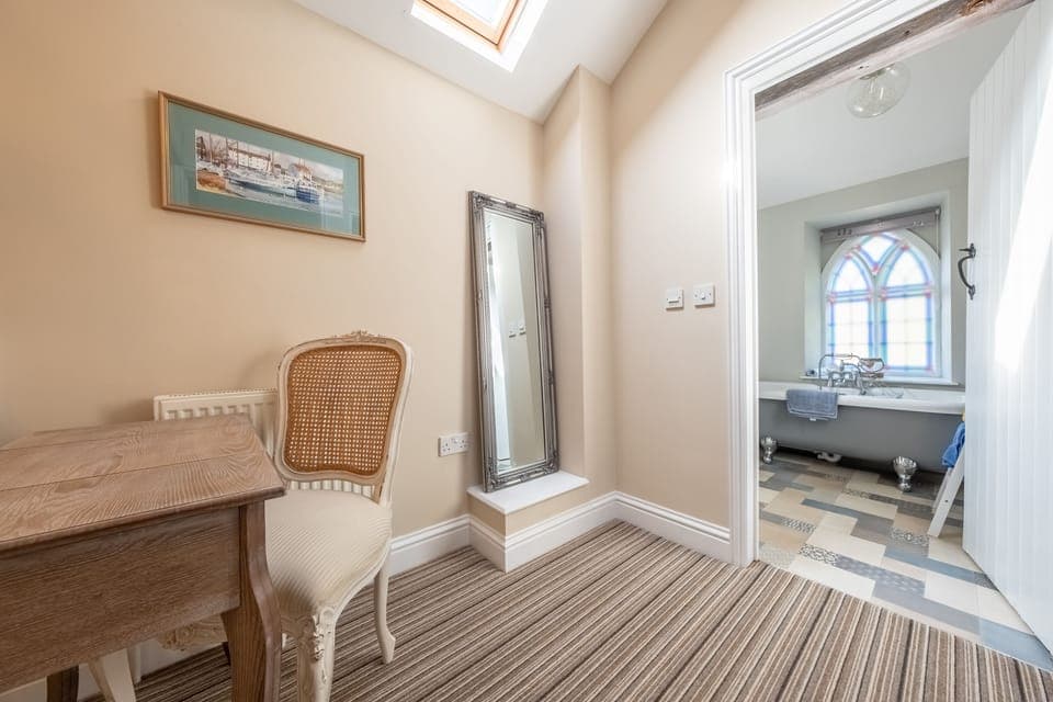 First floor: Landing