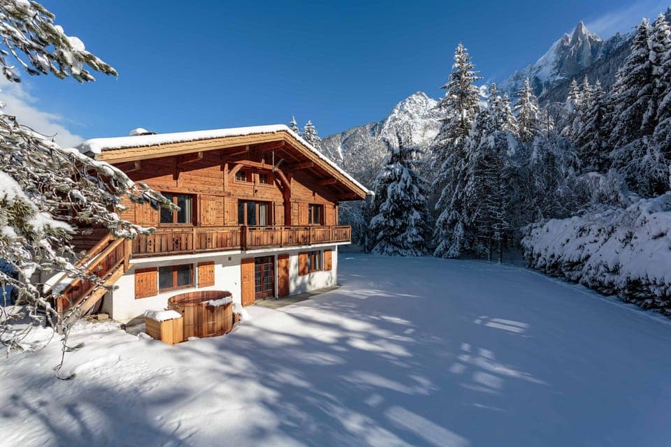 Chalet le Tricouni in winter