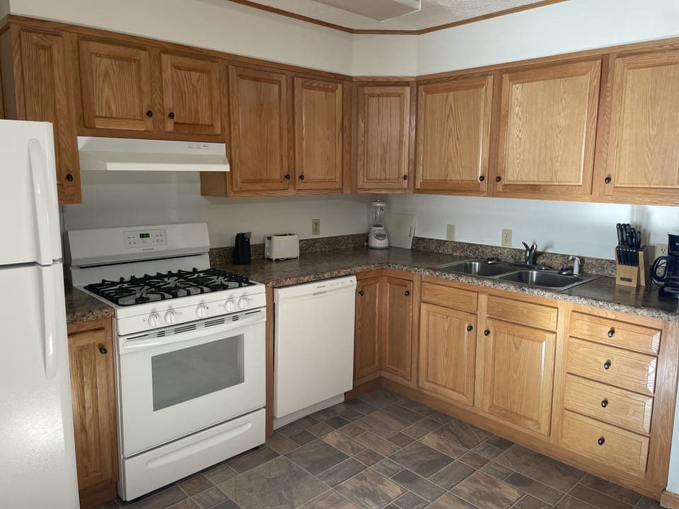 Unit kitchen!