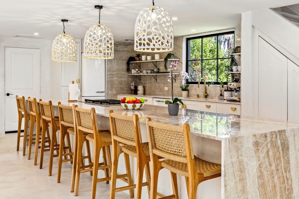 Dine at the breakfast bar!