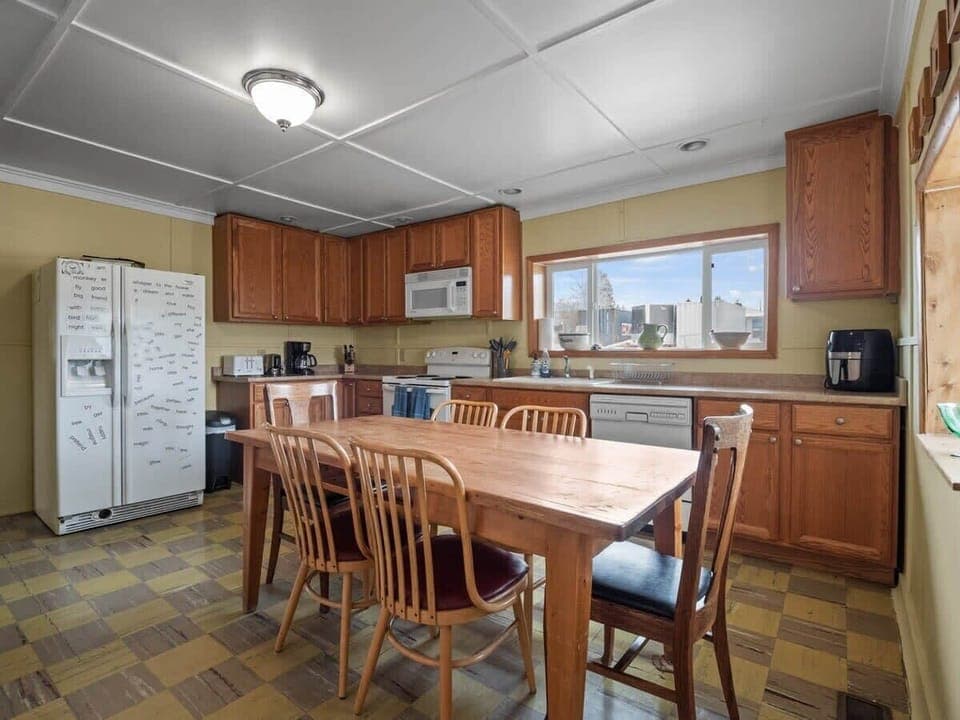 dining table
