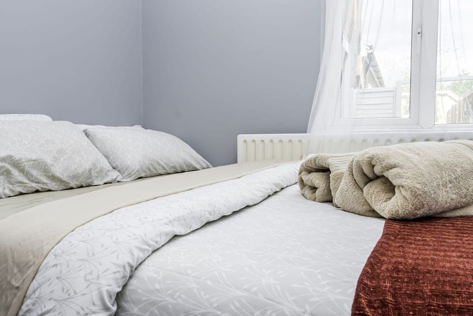 Standard Double Room | Iron/ironing board, free WiFi, bed sheets