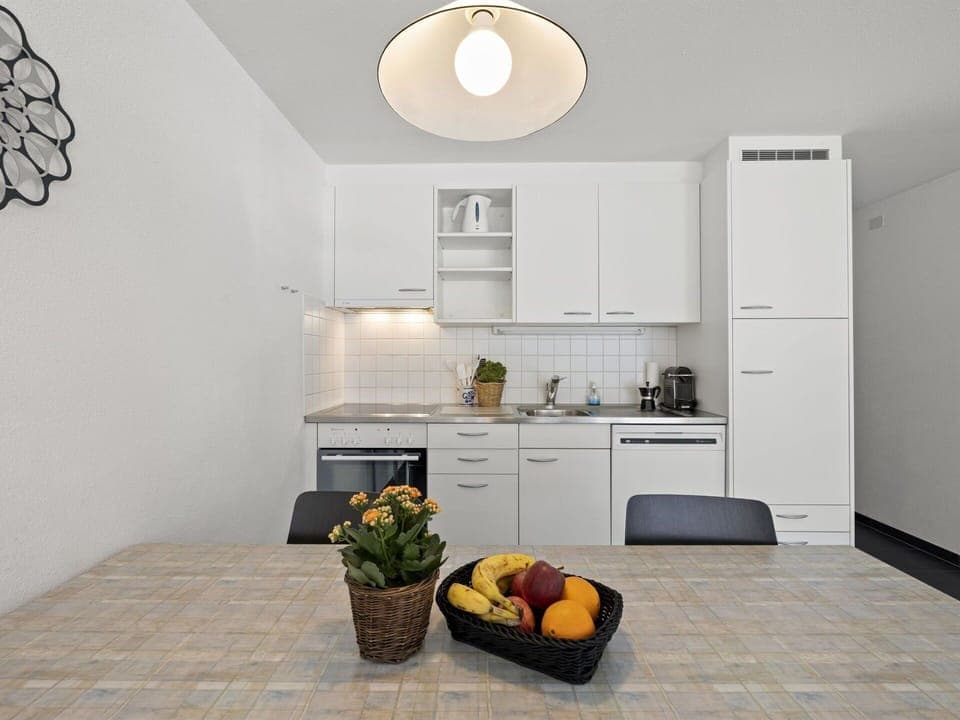 Property, Cabinetry, Plant, White, Houseplant, Interior Design, Building, Architecture, Flowerpot