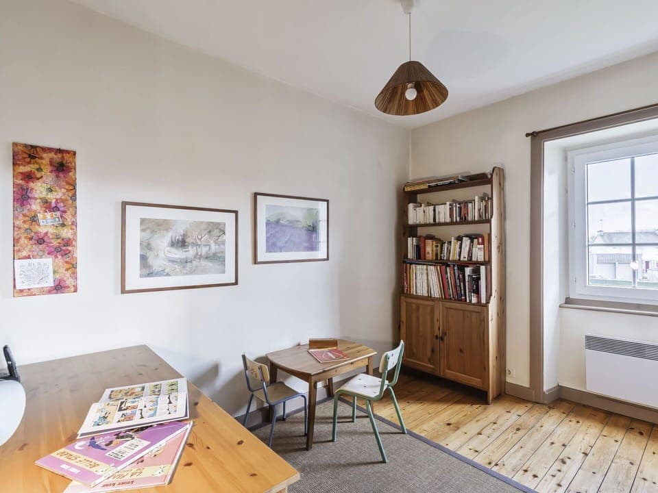 Property, Building, Furniture, Comfort, Azure, Interior Design, Window, Wood, Bed Frame, Pillow