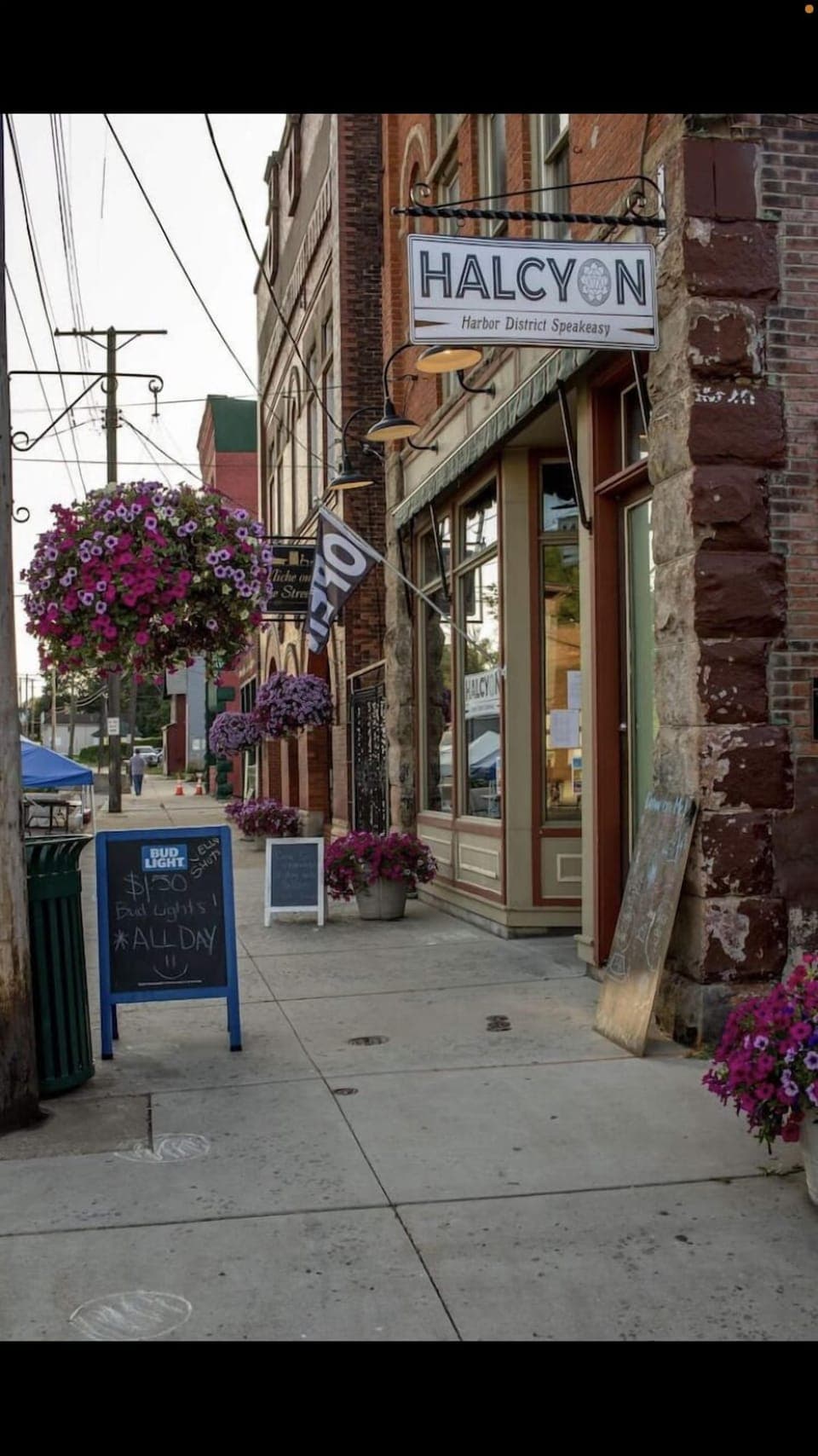 Check out the shops and restaurants on Bridge Street