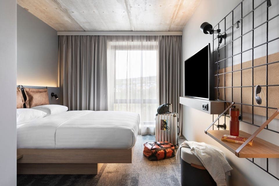 Room, 1 Queen Bed | Frette Italian sheets, premium bedding, blackout drapes, soundproofing