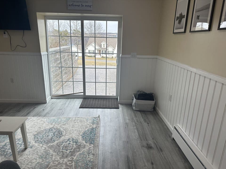 2nd living room