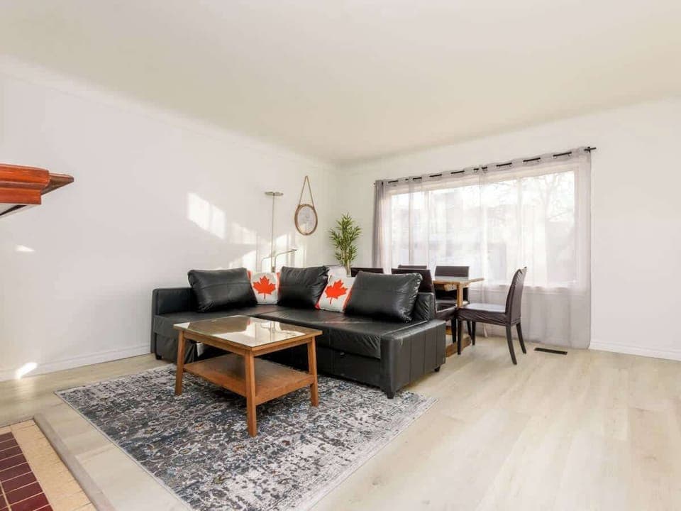 Living and dining area