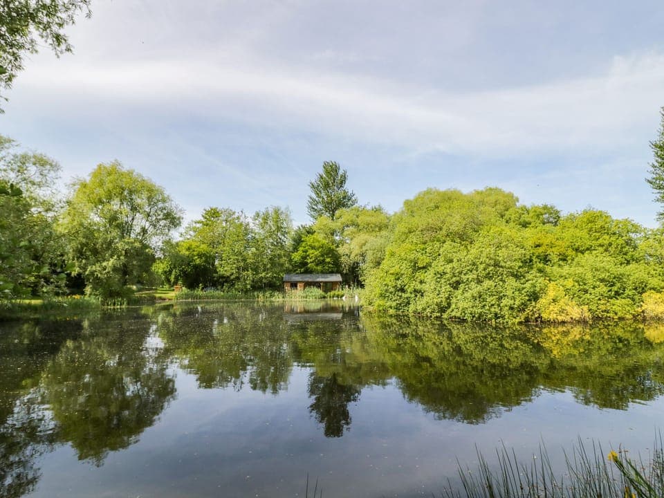 Cottage | Property grounds