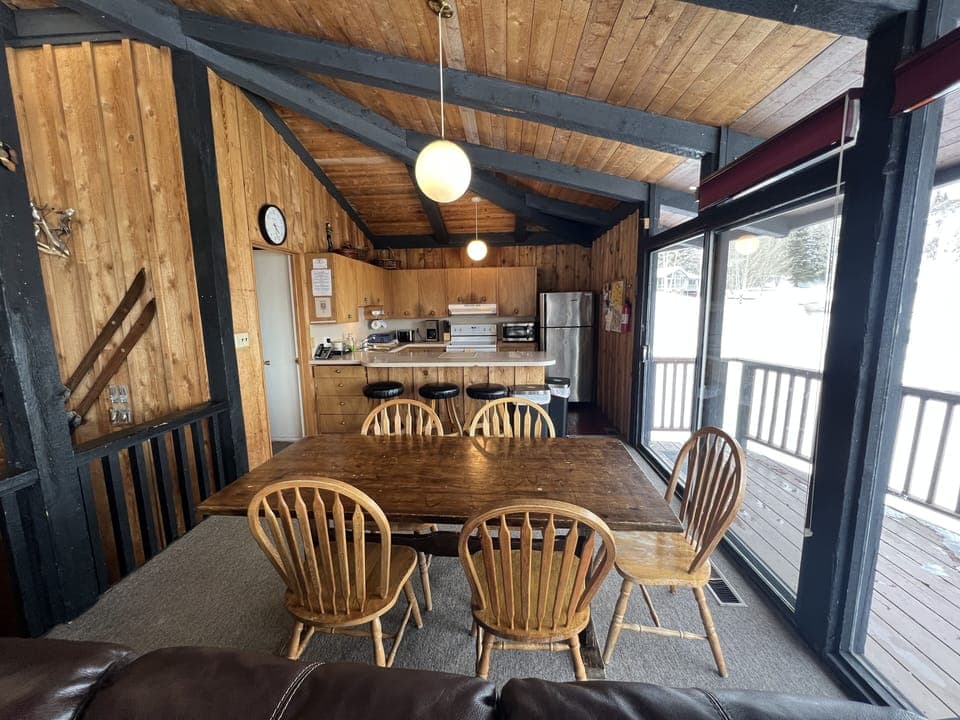 Kitchen/Bar area.