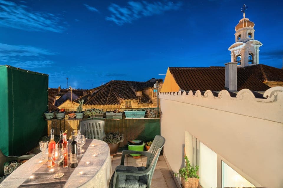 Poetry house | Terrace/patio