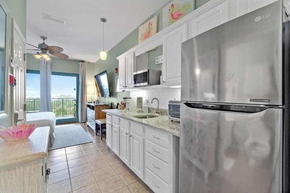 Kitchenette with microwave and full size refrigerator-This unit does not have a stove