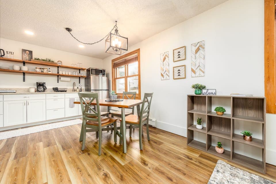 Dining area with kitchenette