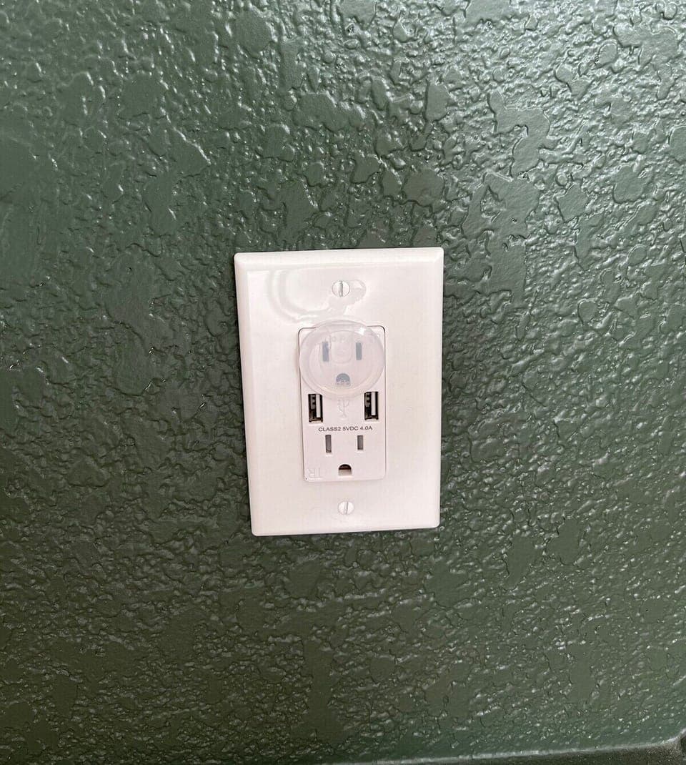 USB-C outlets in almost all bedrooms