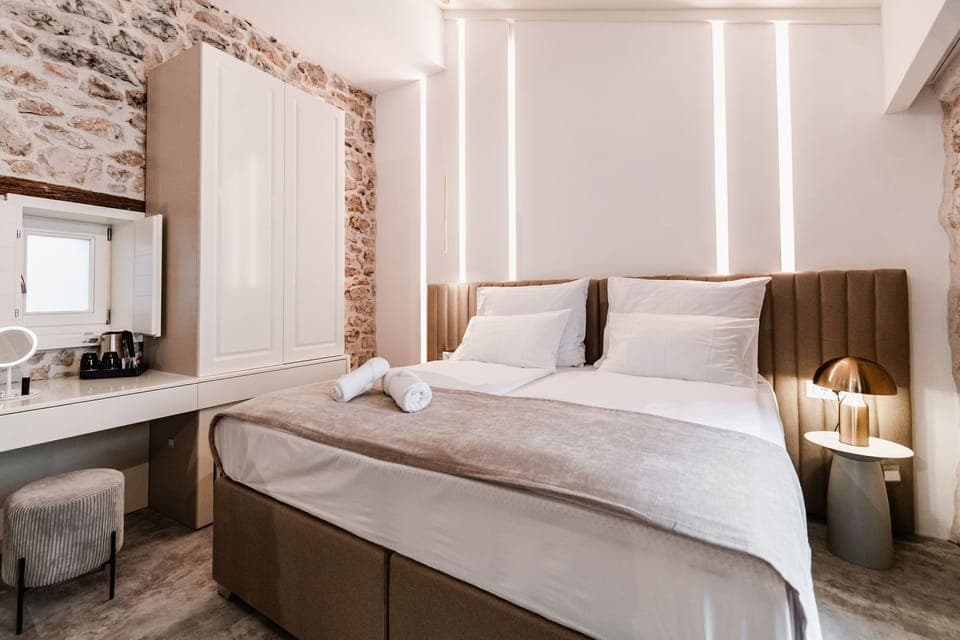 Superior Room | Premium bedding, down comforters, memory foam beds, minibar