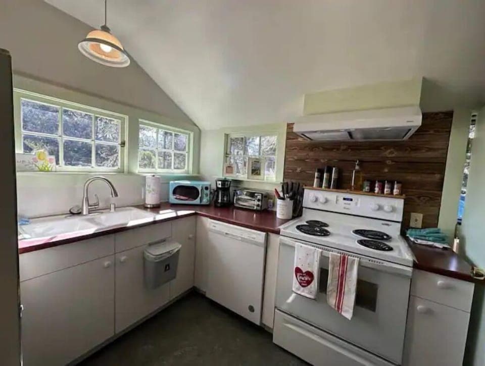 Our cute and well equipped kitchen.