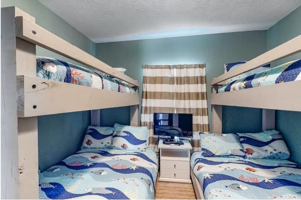 The whole family will sleep well after a day in the sun & surf