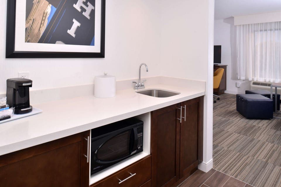 Fridge, microwave, coffee/tea maker