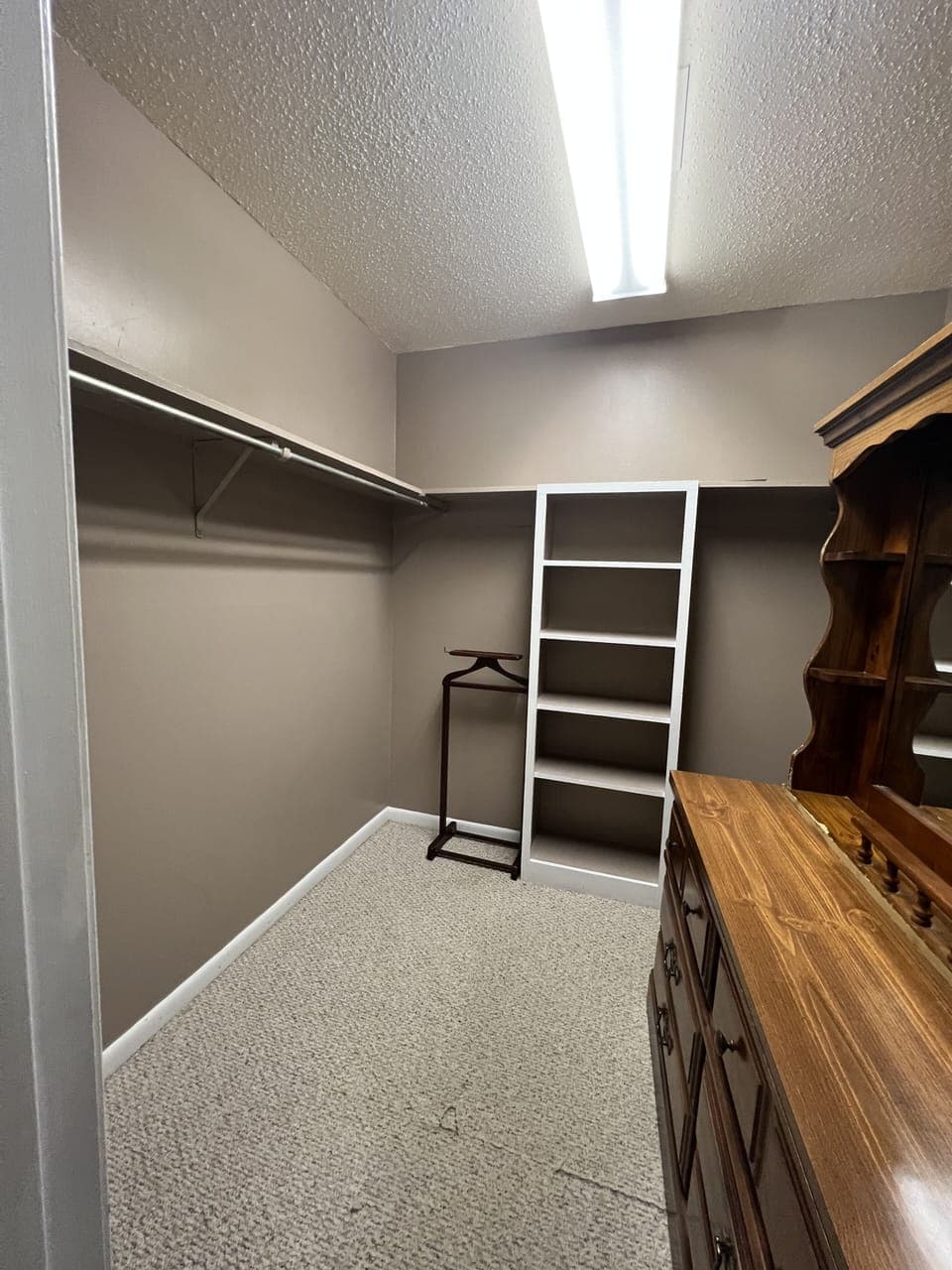 Floor, Indoors, Flooring, Furniture, Hardwood