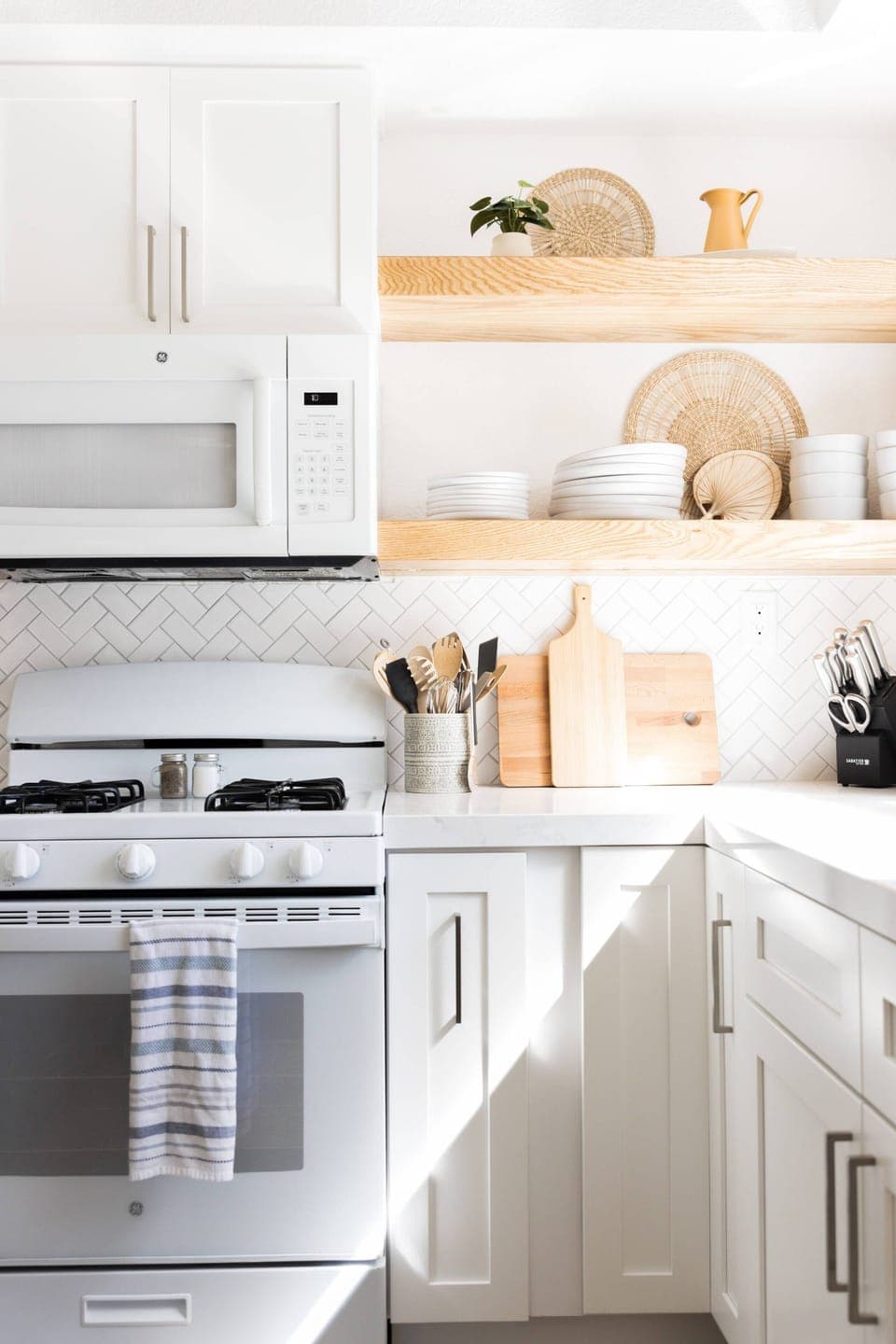 Stylish and newly remodeled kitchen