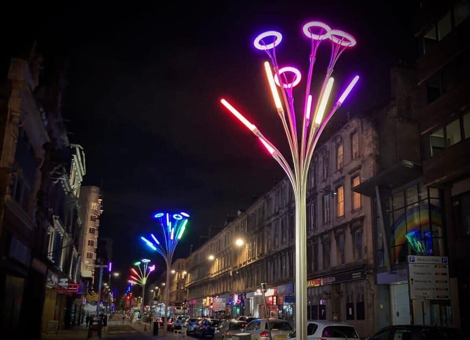 Nearby Sauchiehall Street, nightlife & dining.