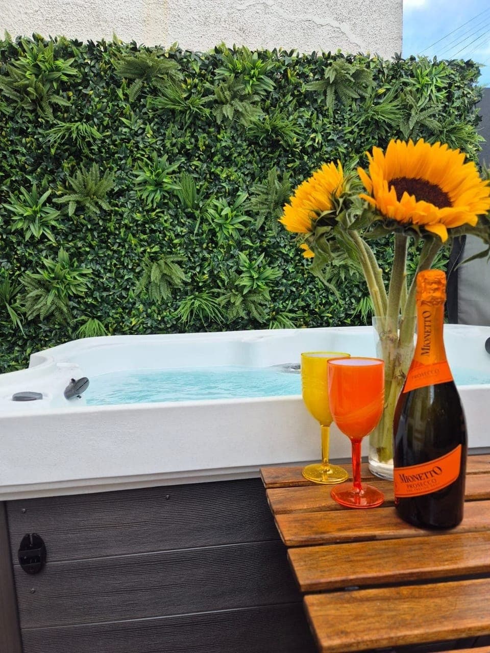 Relax and unwind in the incredible jungle hot tub, complete with contemporary outdoor shower.