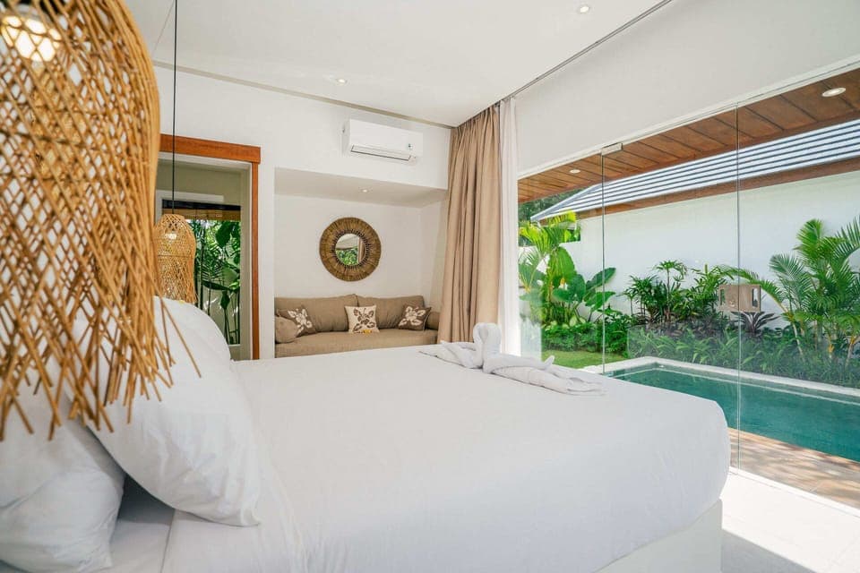 Basic Villa, 1 King Bed | 1 bedroom, in-room safe, iron/ironing board, bed sheets