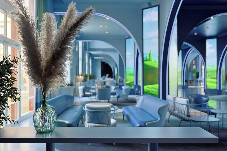 Lobby lounge, garden views, open daily