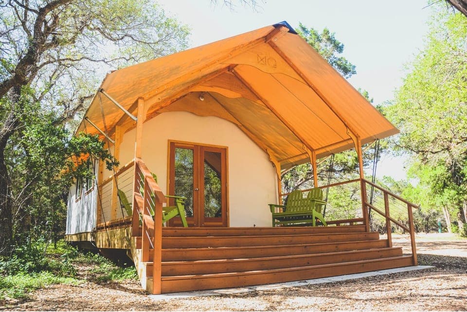 Cabin, 1 Bedroom | Minibar, individually decorated, individually furnished, free WiFi