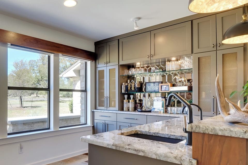 Wet Bar | Wine Fridge