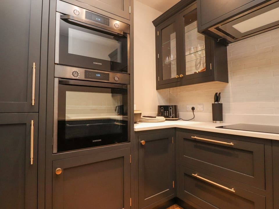 Fridge, dishwasher, electric kettle, toaster