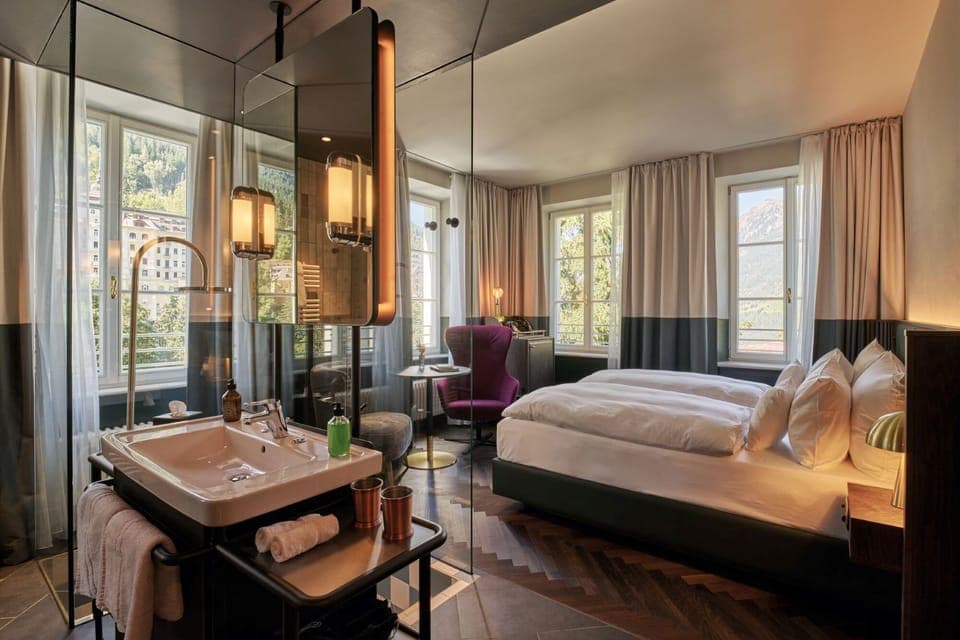 Spa Suite | Hypo-allergenic bedding, free minibar, in-room safe, blackout drapes