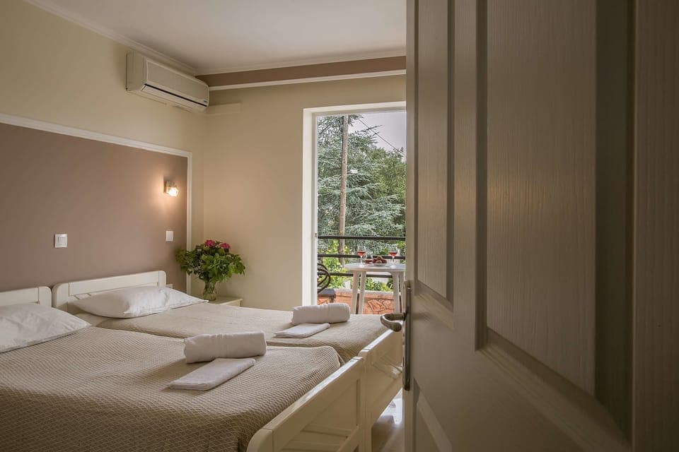 Apartment, 1 Bedroom | In-room safe, blackout drapes, soundproofing, iron/ironing board