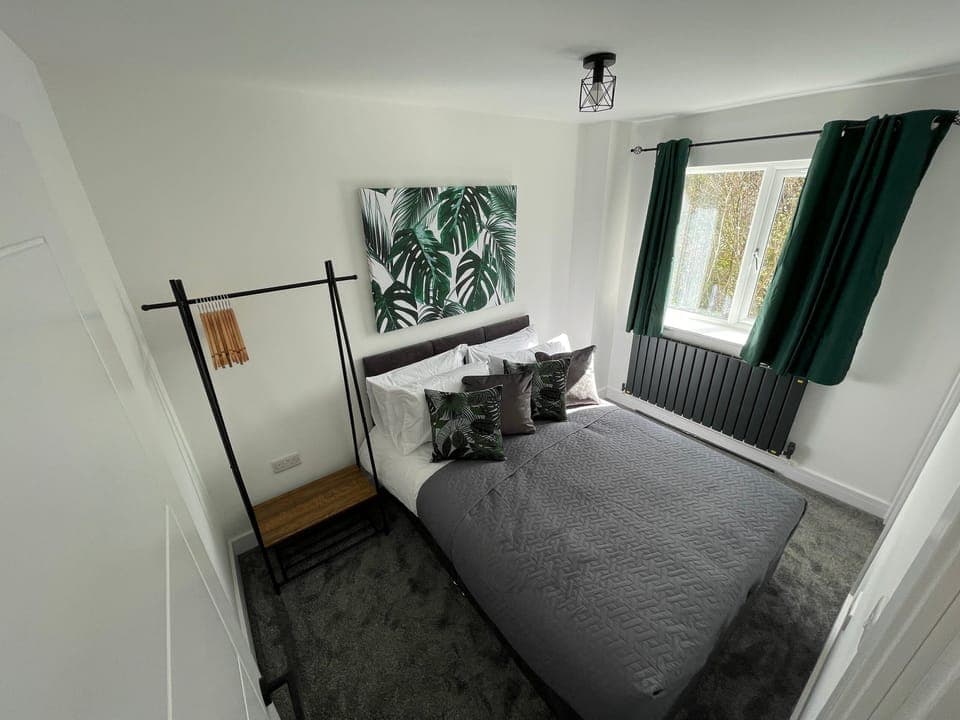 House, 4 Bedrooms | 4 bedrooms, bed sheets